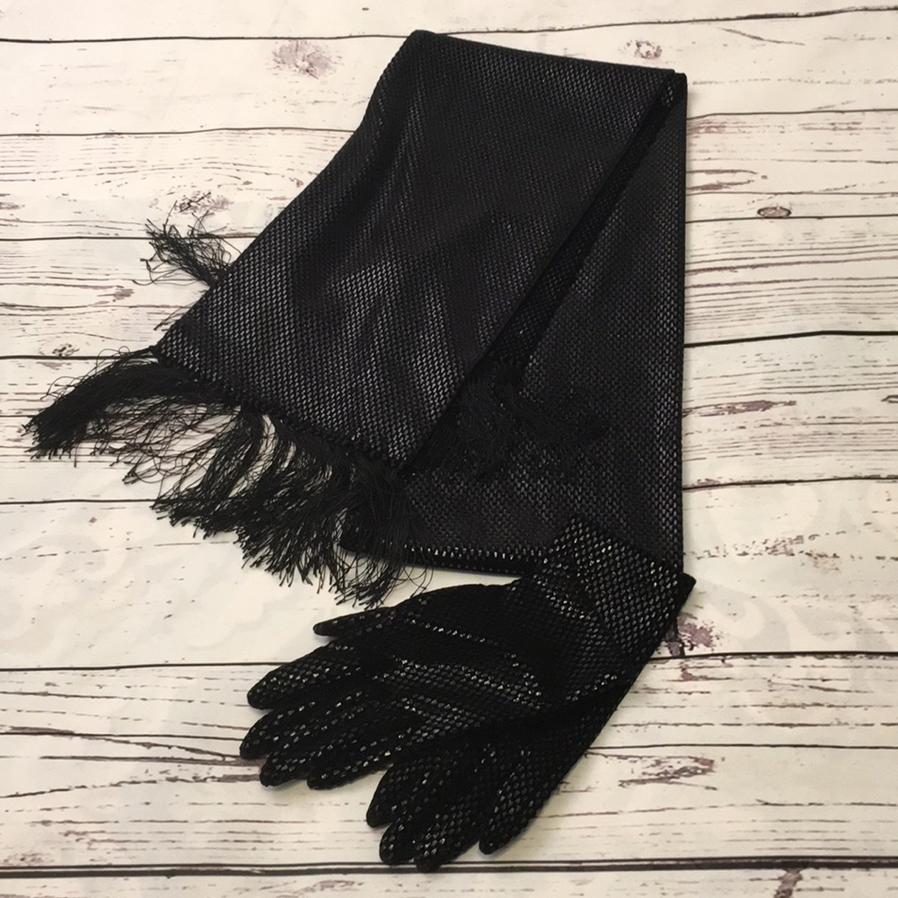 Elegant black scarf and glove set